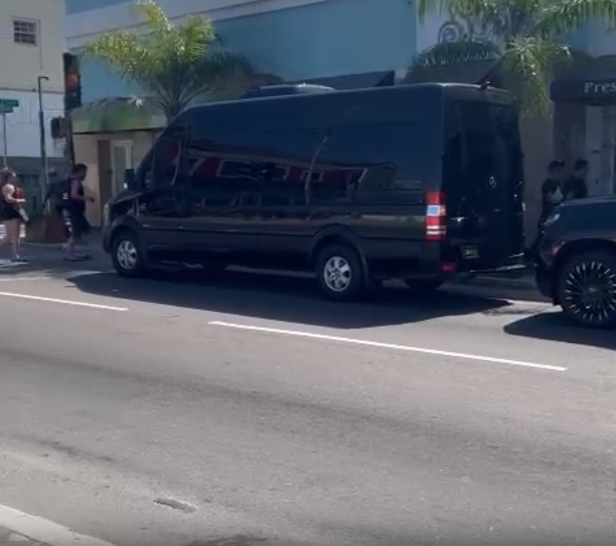 Bahamas Airport Pickup and Drop Service